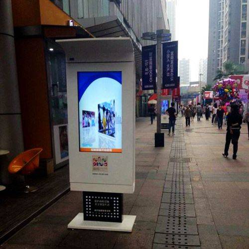 戶外LCD廣告機的五大優勢，助您搶占品牌傳播高地